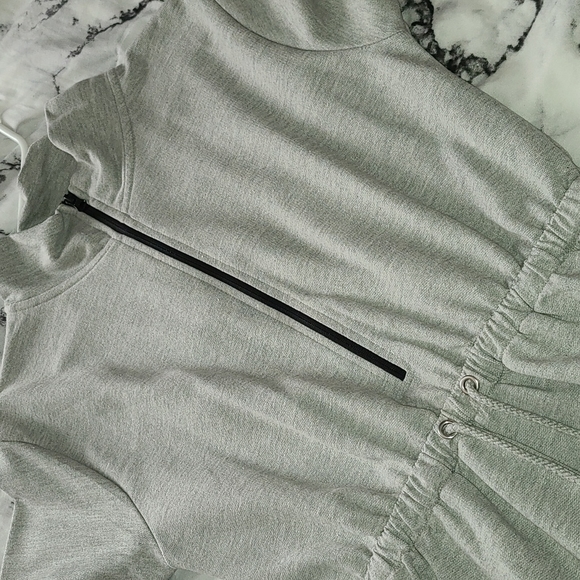 Athletic jumper - 💌5 for 25$ - Picture 2 of 5